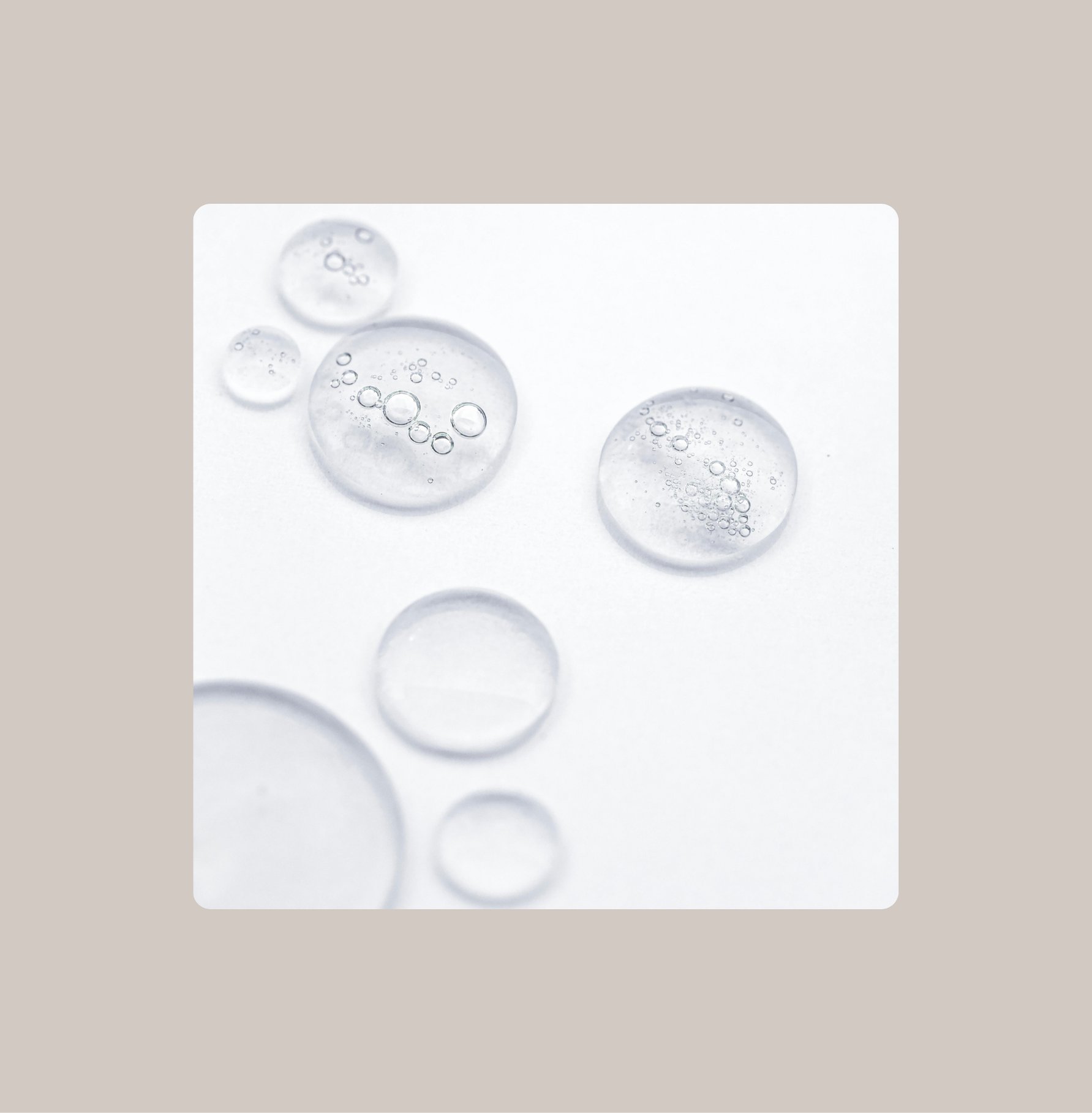 Isoamyl Laurate – pflanzlicher Ester für ein seidiges Hautgefühl